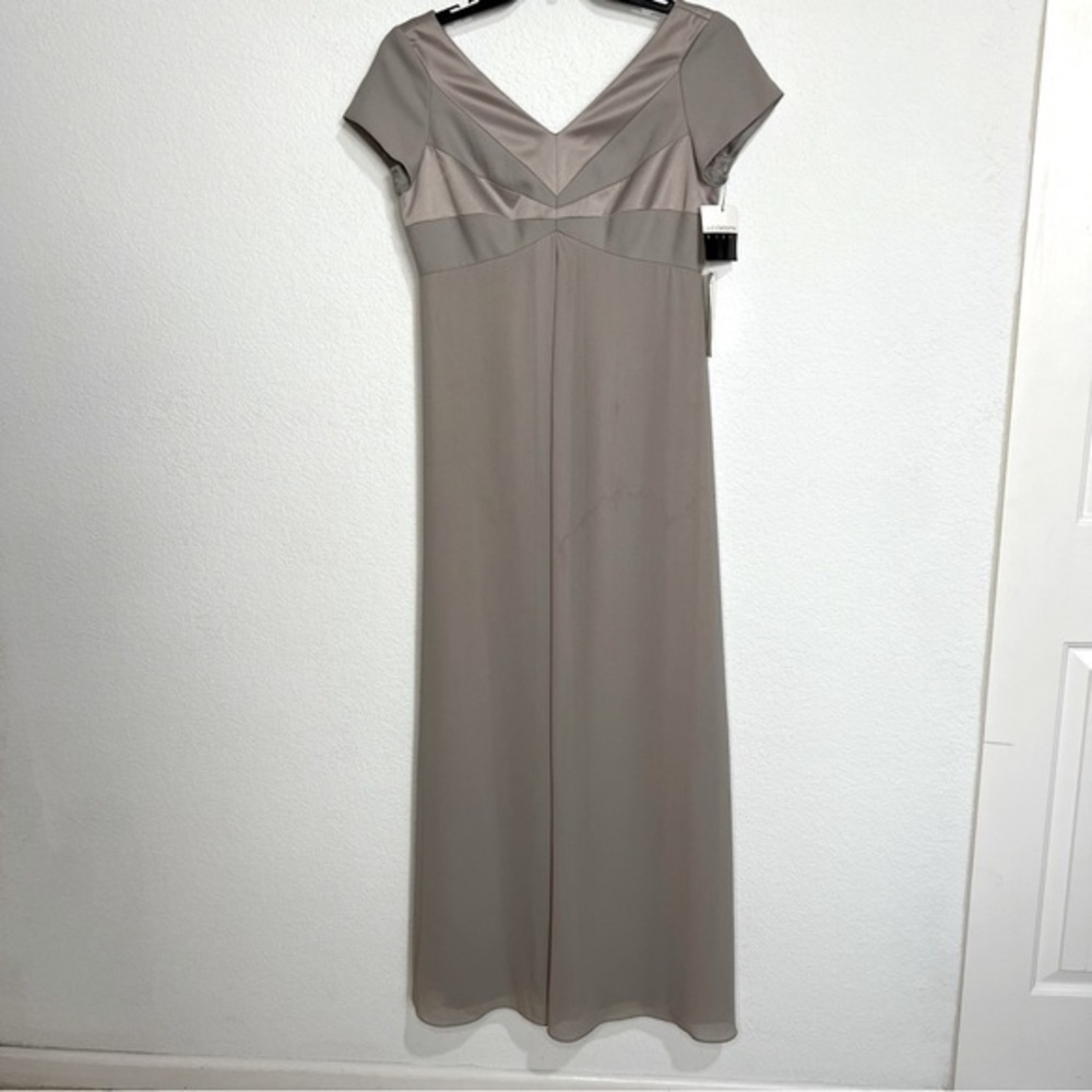 Liz Claiborne Night Gray Evening Gown V Neck Sheer Overlay Skirt Back Slit 8